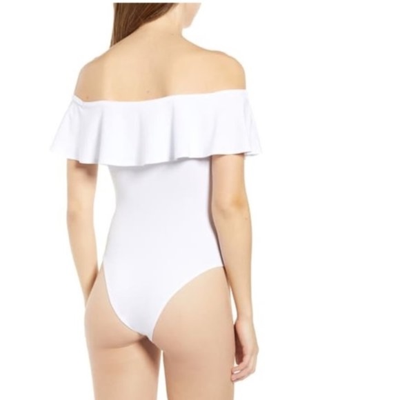 Leith Off the Shoulder Ruffle Bodysuit - Picture 3 of 7